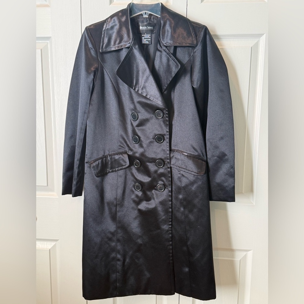 % Elegant Black Satin Trench Coat (M)